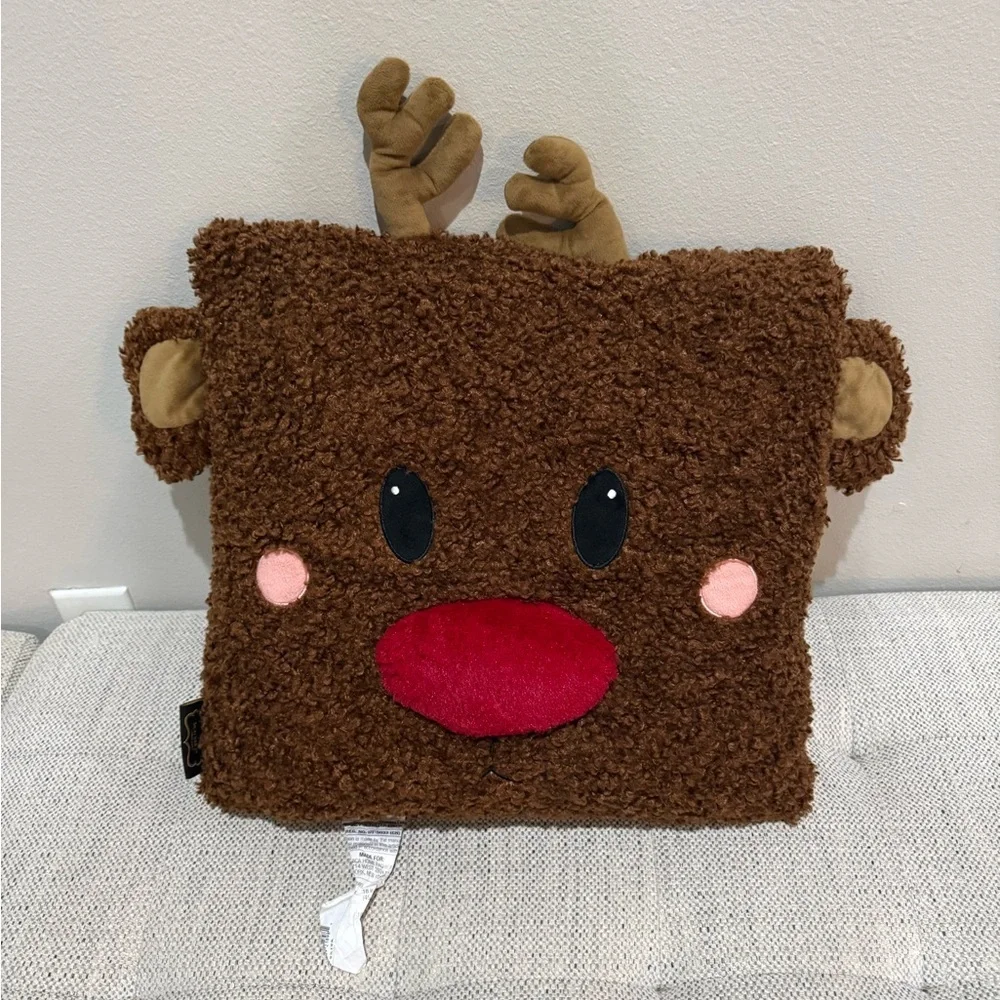 FAO SCHWARZ Brown Christmas Reindeer Face Pillow 20